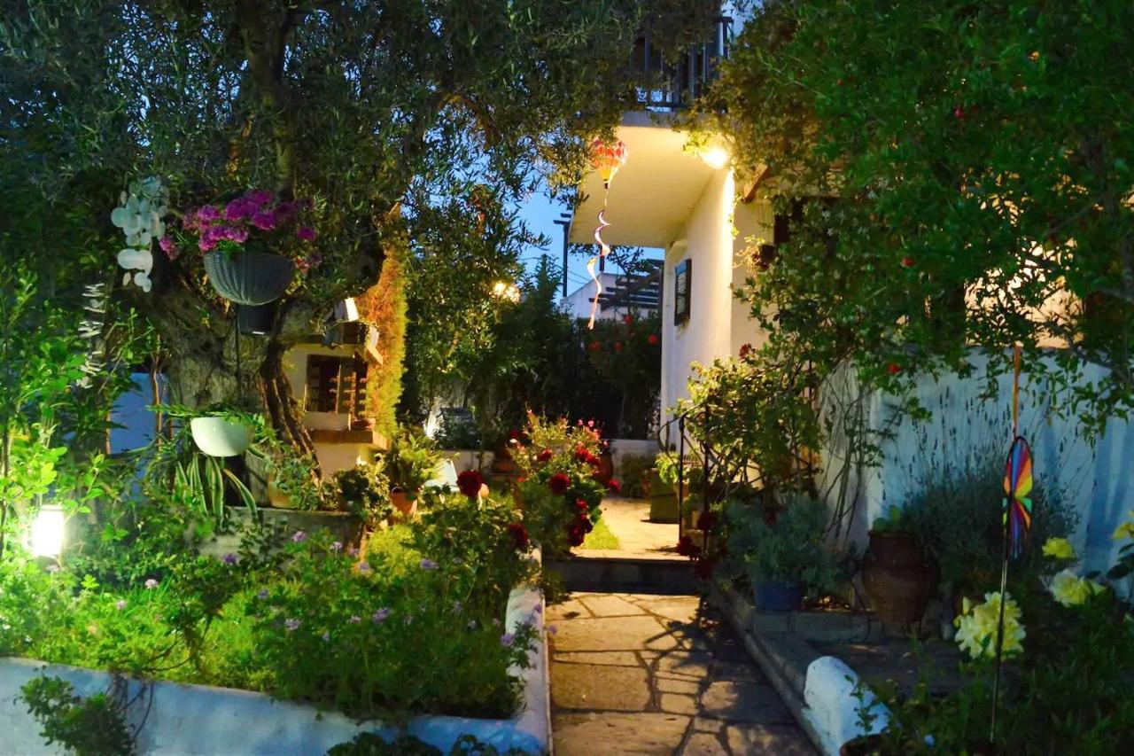 Villa Sonia'S House With Garden à Gerakini Extérieur photo