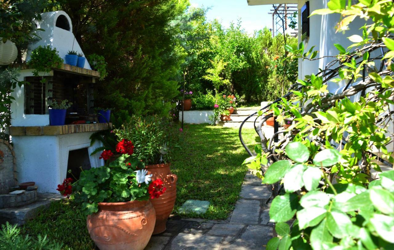 Villa Sonia'S House With Garden à Gerakini Extérieur photo
